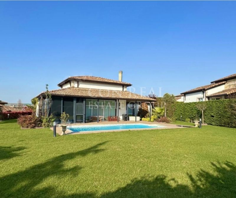 Doğa ile Konforun Buluştuğu İstanbul Satılık Villa | Park Village’ta Özel Mülk